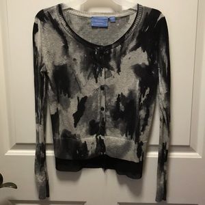 Black & gray splatter print sweater